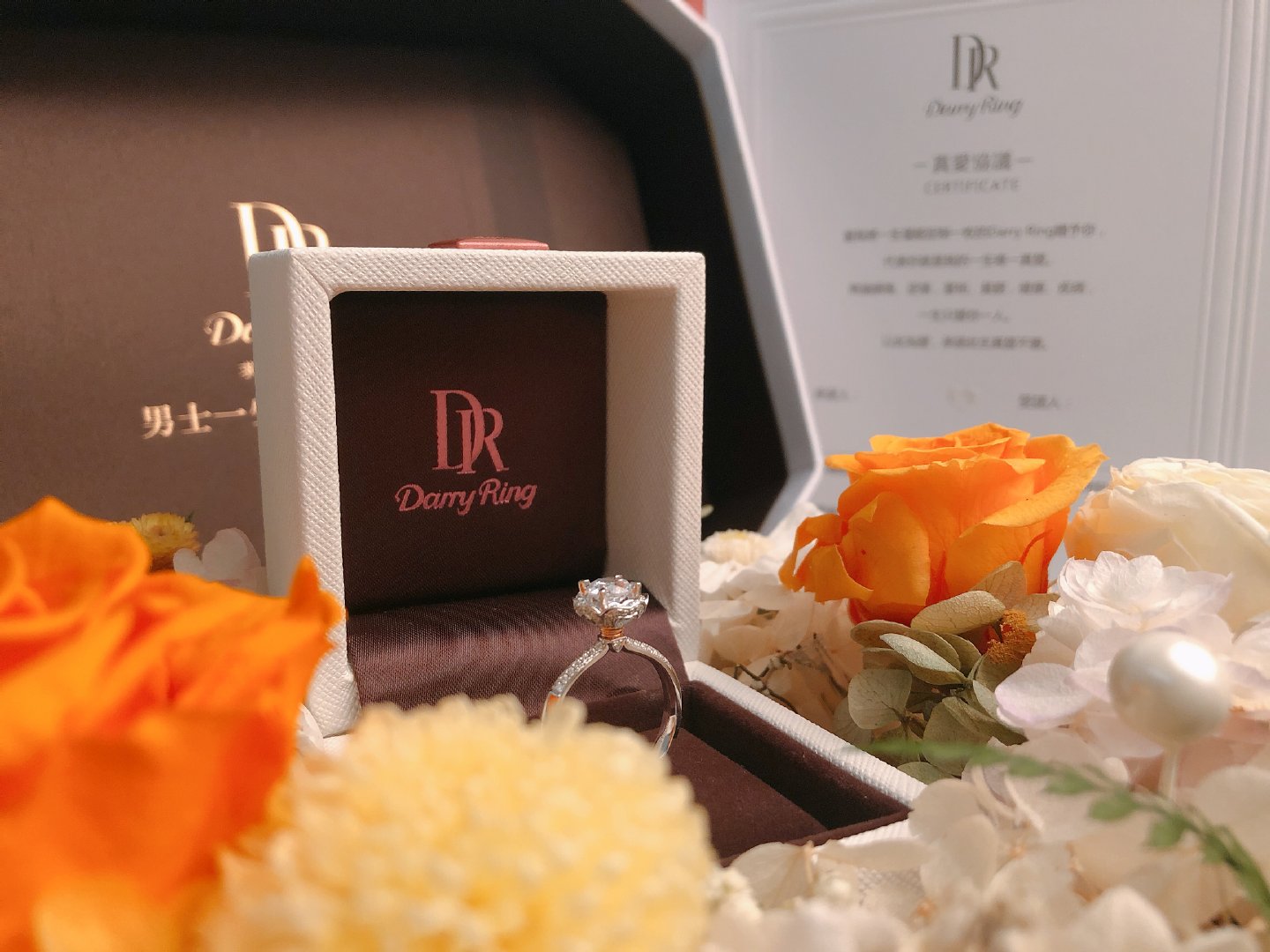 很喜欢dr钻戒的那句广告语: 男人一生只能买一枚