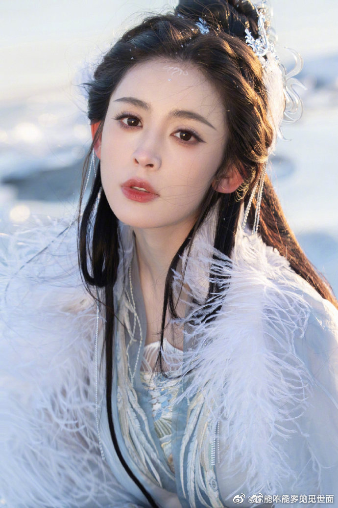 每天欣赏古力娜扎美貌让我长寿!__财经头条
