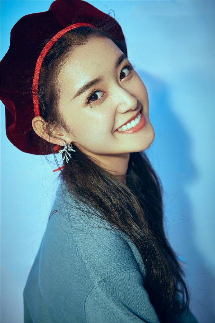 蒋依依|青春少女风写真