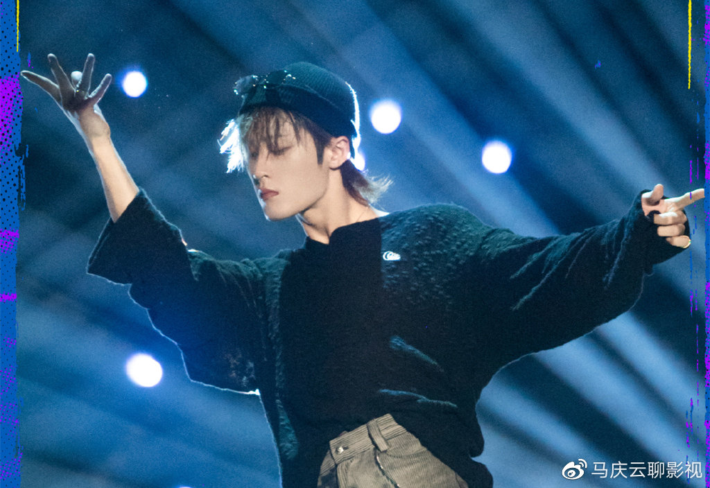 《沸腾校园》首播,蔡徐坤领衔,高校街舞对决,看点果然被拉满休闲区蓝鸢梦想 - Www.slyday.coM 《沸腾校园》首播,蔡徐坤领衔,高校街舞对决,看点果然被拉满休闲区蓝鸢梦想 - Www.slyday.coM