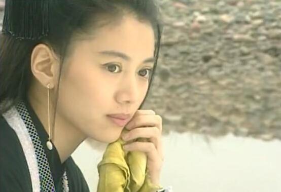 11版《笑傲江湖》任盈盈对比,唯有刘雪华的扮相可以和许晴媲美