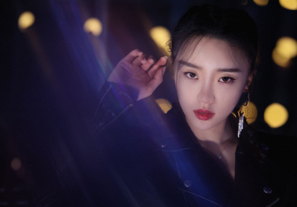 张月性感甜酷黑裙写真12p(找明星无水印大图请留言)