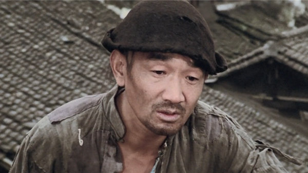 1981年的《阿Q正传》:严顺开一夜成名,六小龄童银幕首秀|严顺开|阿Q正传|岑范_新浪新闻