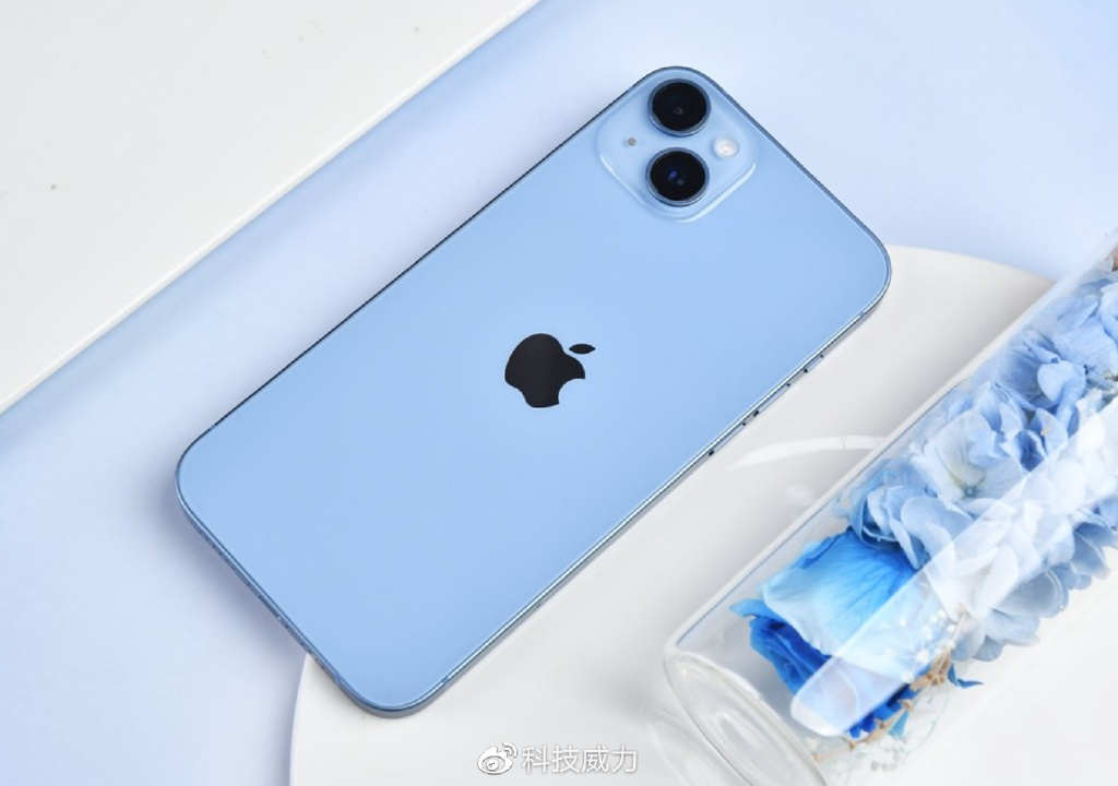 iphone 14系列被唱衰,双十一依旧霸榜,国产旗舰究竟输在哪?__财经头条
