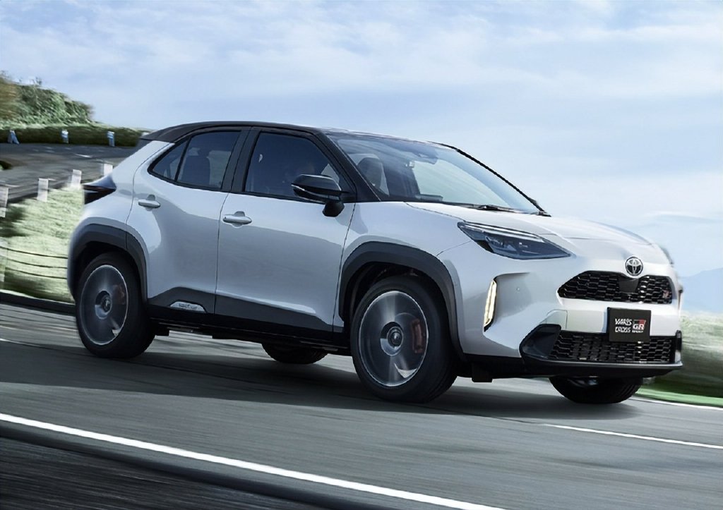 家族又添新员yariscrossgrsport官图发布