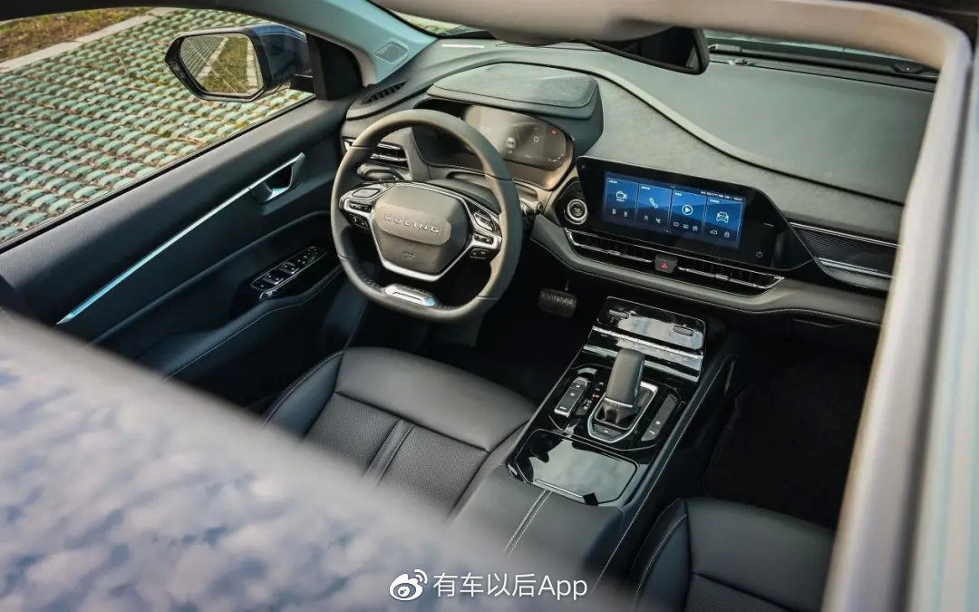 更便宜、更大、更豪华！国货完胜合资，凭啥还有人喷？