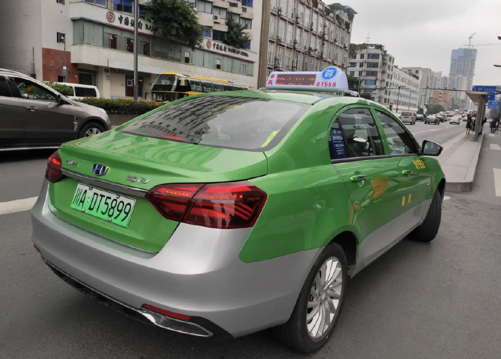 坐了一趟成都纯电出租车我似乎看懂了限电对bev到底有什么影响