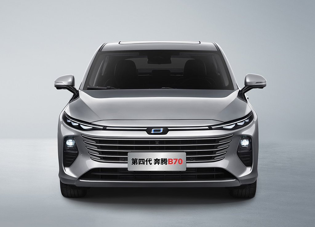 这模样还挺精神新款奔腾b70官图发布
