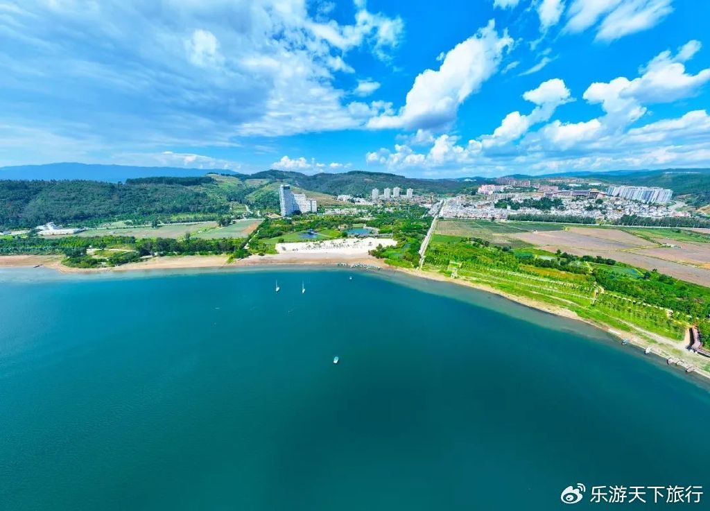 抚仙湖:水质极佳的云南后花园,水深的湖底充满神秘色彩