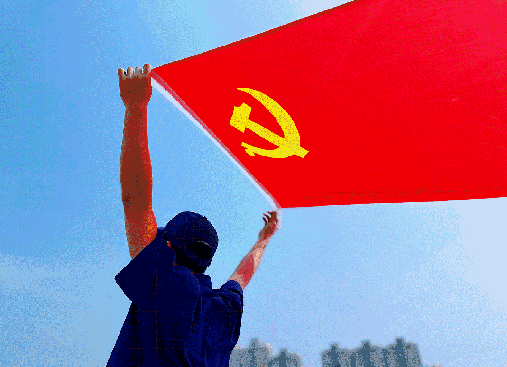 我和党旗合个影赓续红色血脉弘扬伟大建党精神潍柴举行丰富多彩的活动