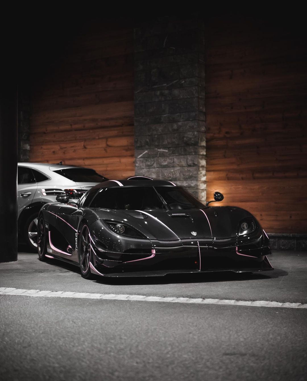 曾经精彩哥的那辆全球限6的柯尼塞格 one:1,最近出镜颇高_高清图集