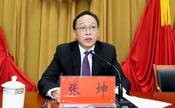 江苏泰兴市委书记张坤:答好五张"答卷" 建设"强富美高"新泰兴