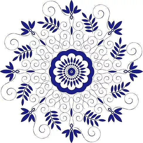 青花瓷上的花纹样式大多对称,极其富有美感,仔细观察