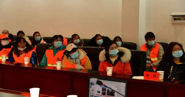 创建全国文明城市丨这群“最脏、最苦、最累”的亲人们集体来充电休闲区蓝鸢梦想 - Www.slyday.coM