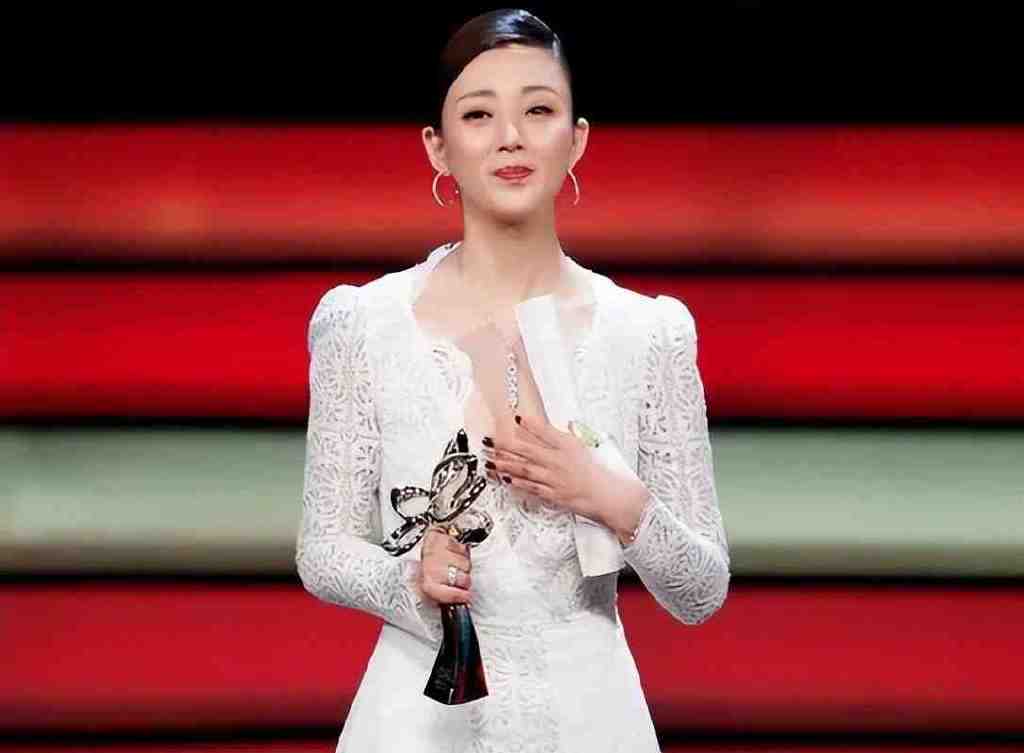 9.6分！《万里归途》票房正式破3亿，观众说得最多的是殷桃演技休闲区蓝鸢梦想 - Www.slyday.coM