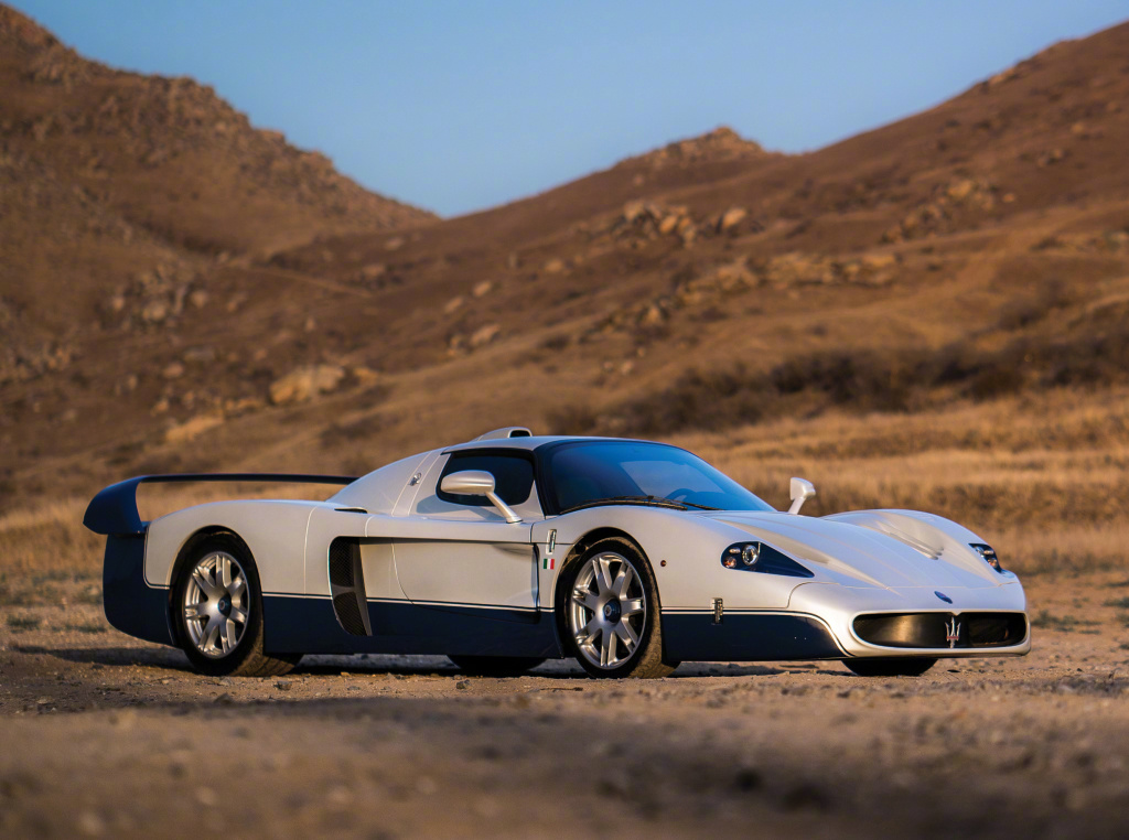 玛莎拉蒂mc122004