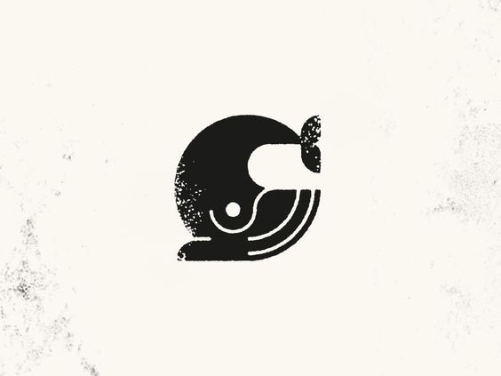关于 鲸鱼 元素logo图形设计