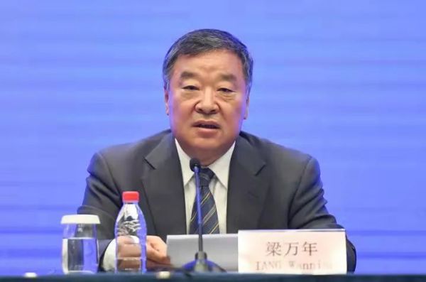 奥密克戎会是新冠疫情的终点吗？梁万年：现在下结论还早休闲区蓝鸢梦想 - Www.slyday.coM