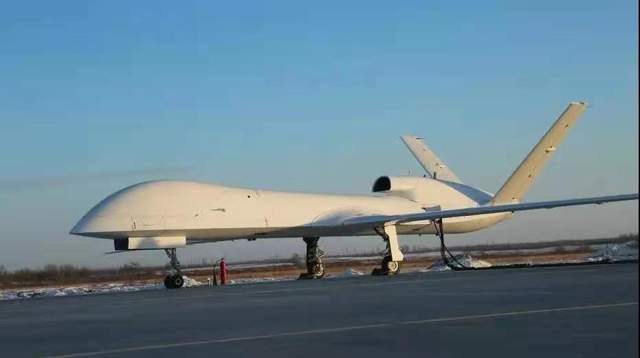 广联航空:机体结构供应商—wj-700 察打无人机完成首飞