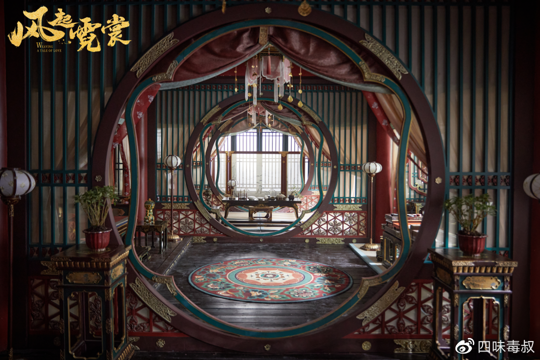 正文  在《风起霓裳》热播期间,四味毒叔邀请到了本剧的总制片人