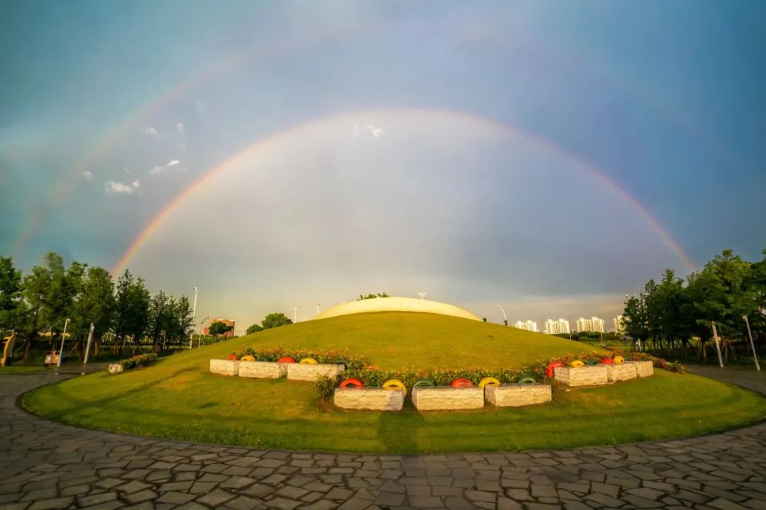 见者幸运!金山昨晚的双彩虹和今日的美丽日晕,你看到了吗?休闲区蓝鸢梦想 - Www.slyday.coM 见者幸运!金山昨晚的双彩虹和今日的美丽日晕,你看到了吗?休闲区蓝鸢梦想 - Www.slyday.coM
