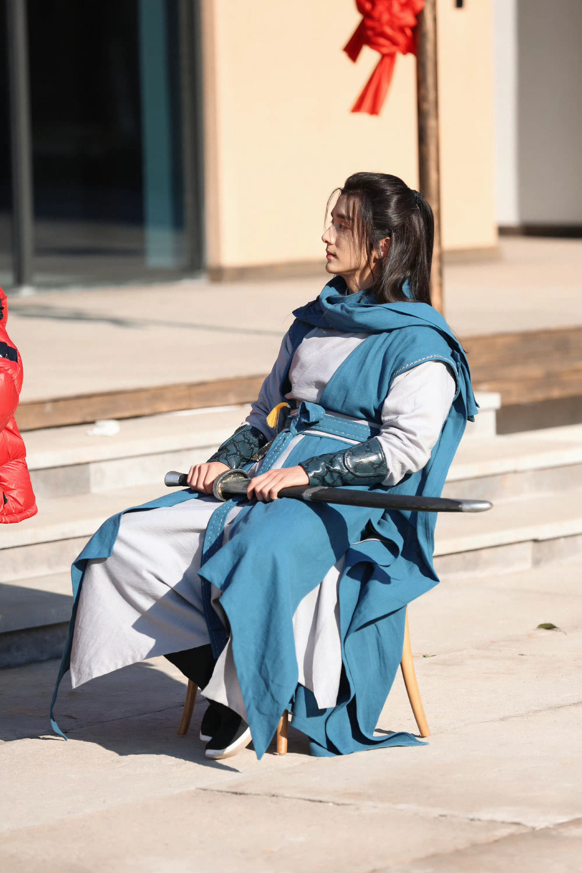 张新成《我们的客栈》古装造型剧照 六扇门追风上线,好飒啊