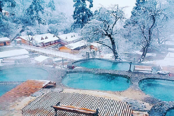 川西海螺沟温泉