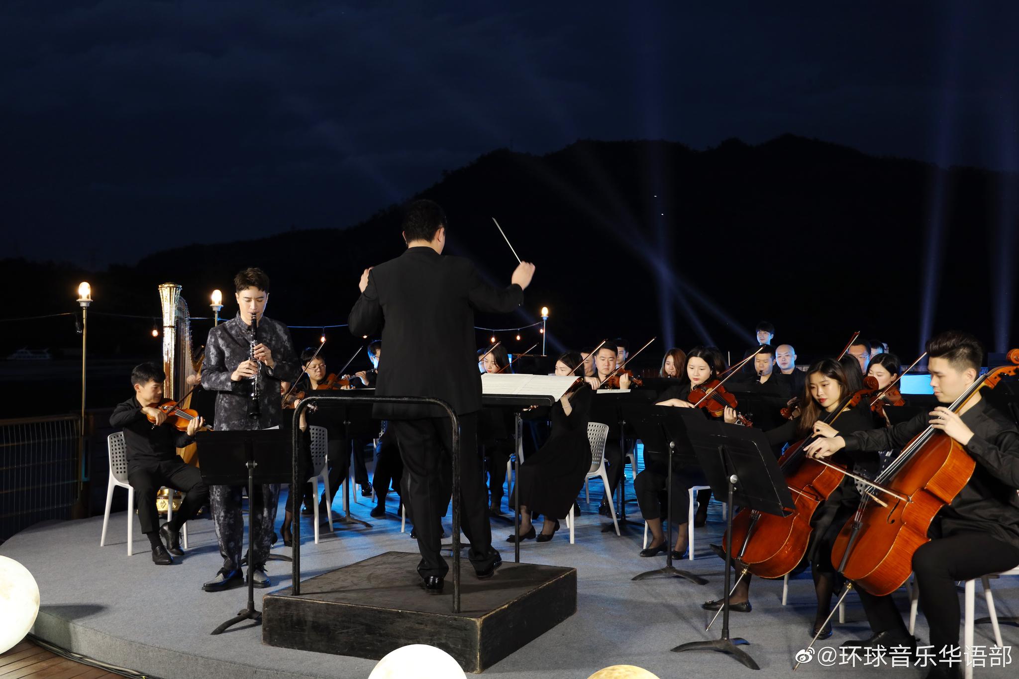 环球音乐旗下单簧管演奏家王 