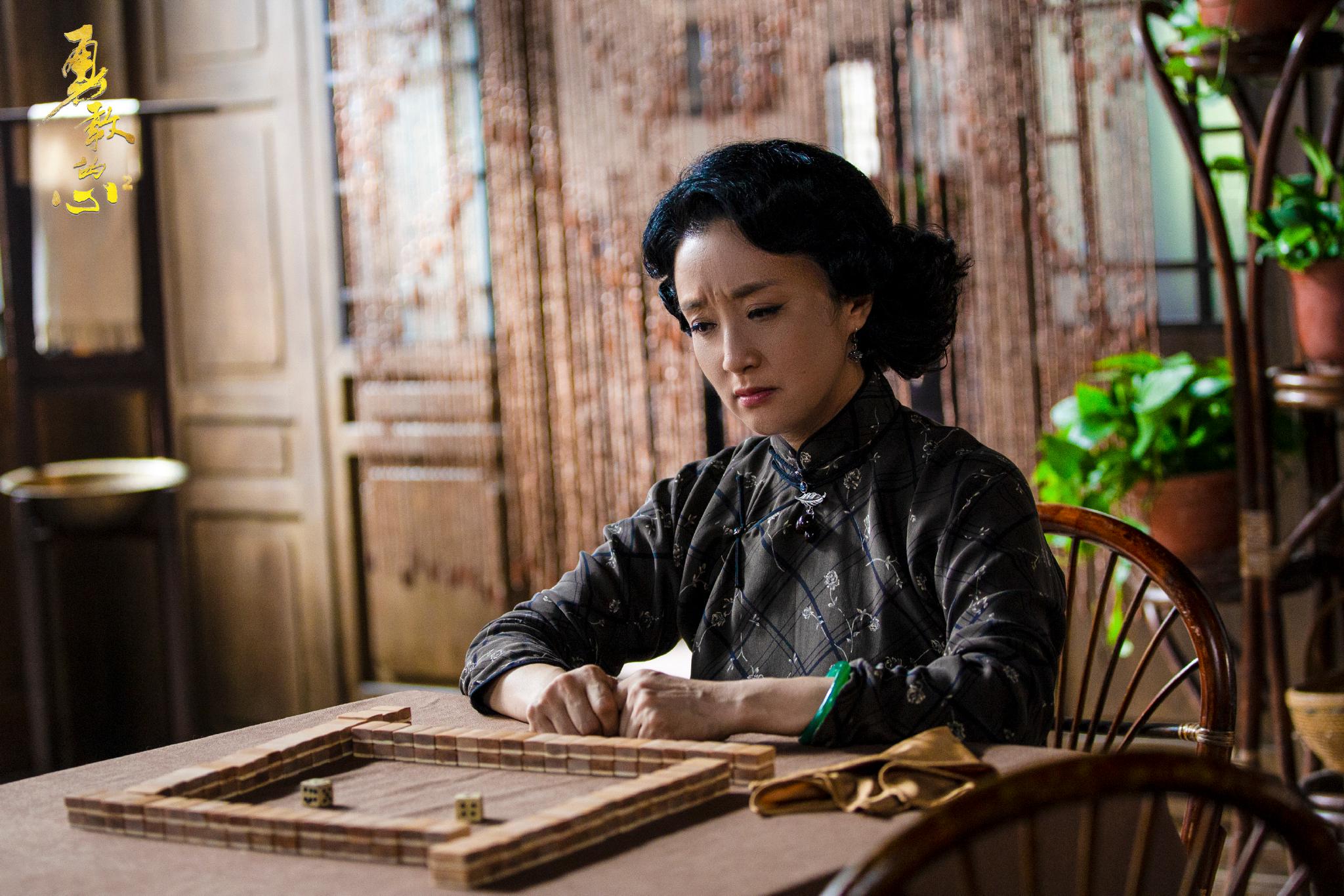 杨昆签名照一张__财经头条