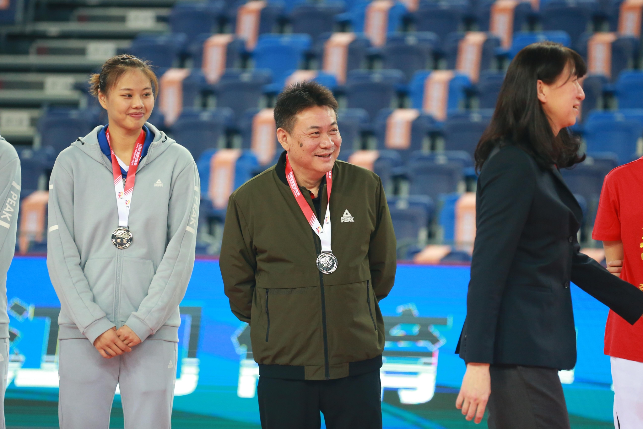 【排球】中国女排新任主教练揭晓，蔡斌时隔12年再度执掌帅印休闲区蓝鸢梦想 - Www.slyday.coM