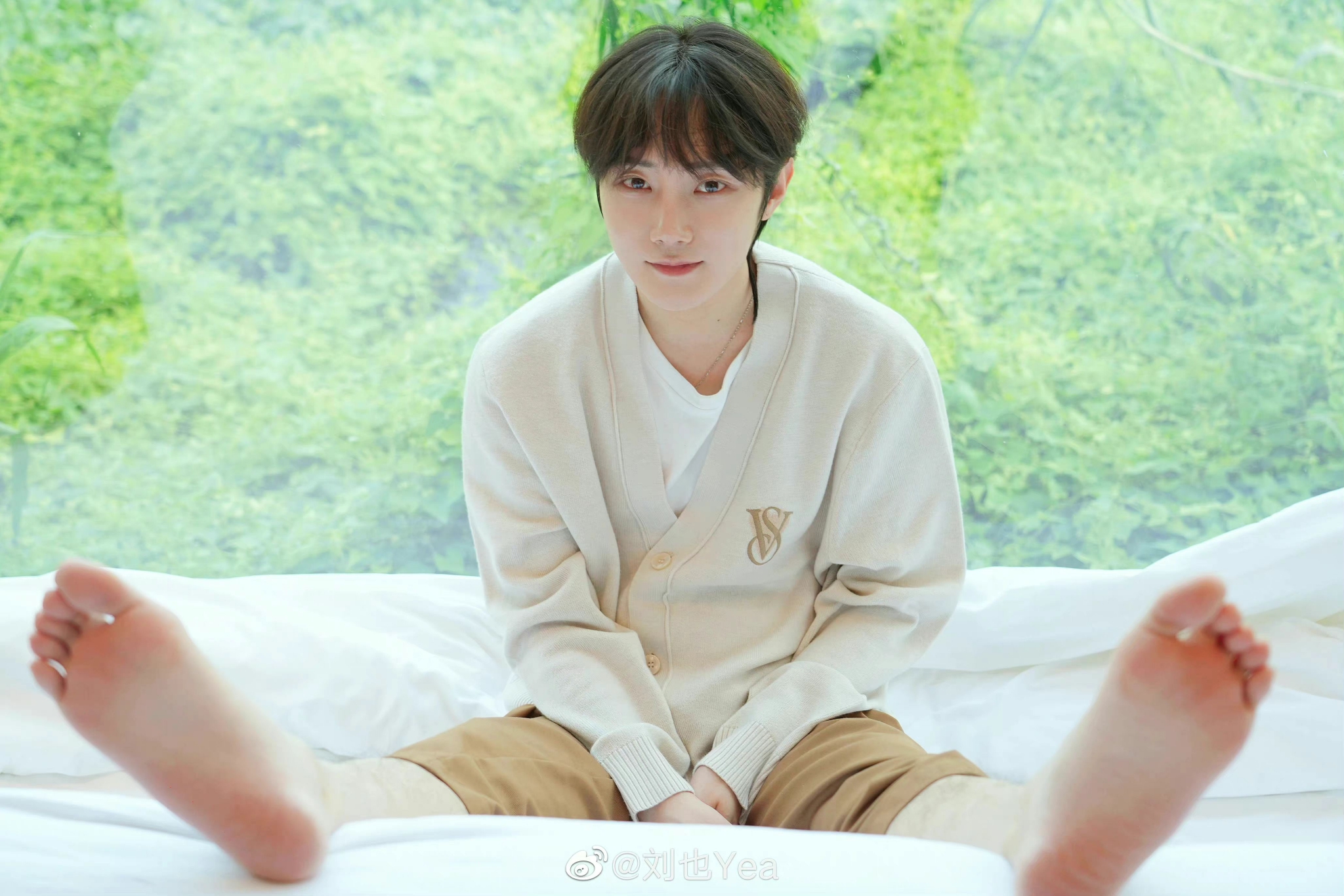 刘也初秋十八宫格随拍来啦!