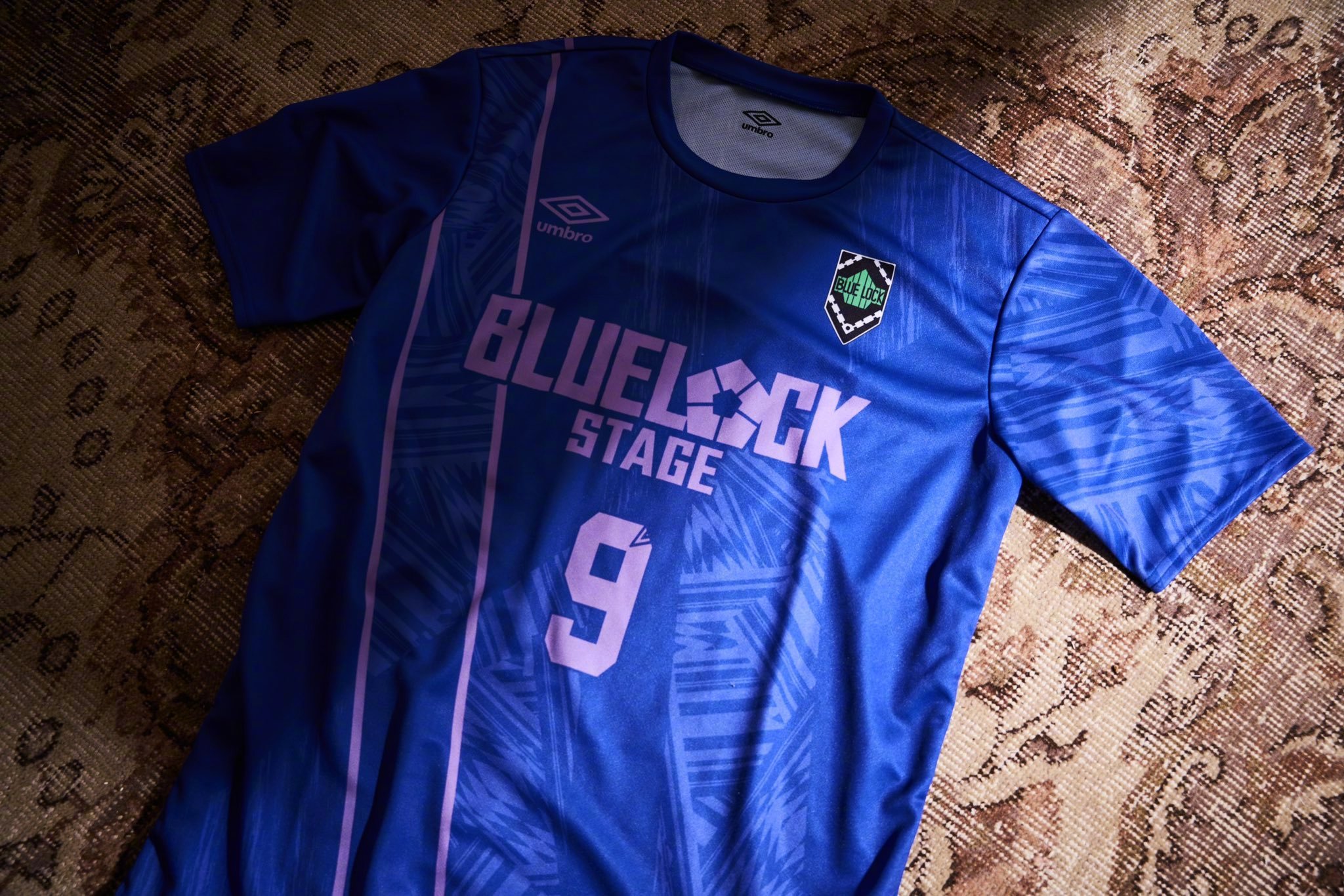 「蓝色监狱」舞台剧周边制服实物图:御影玲王_高清图集_新浪网