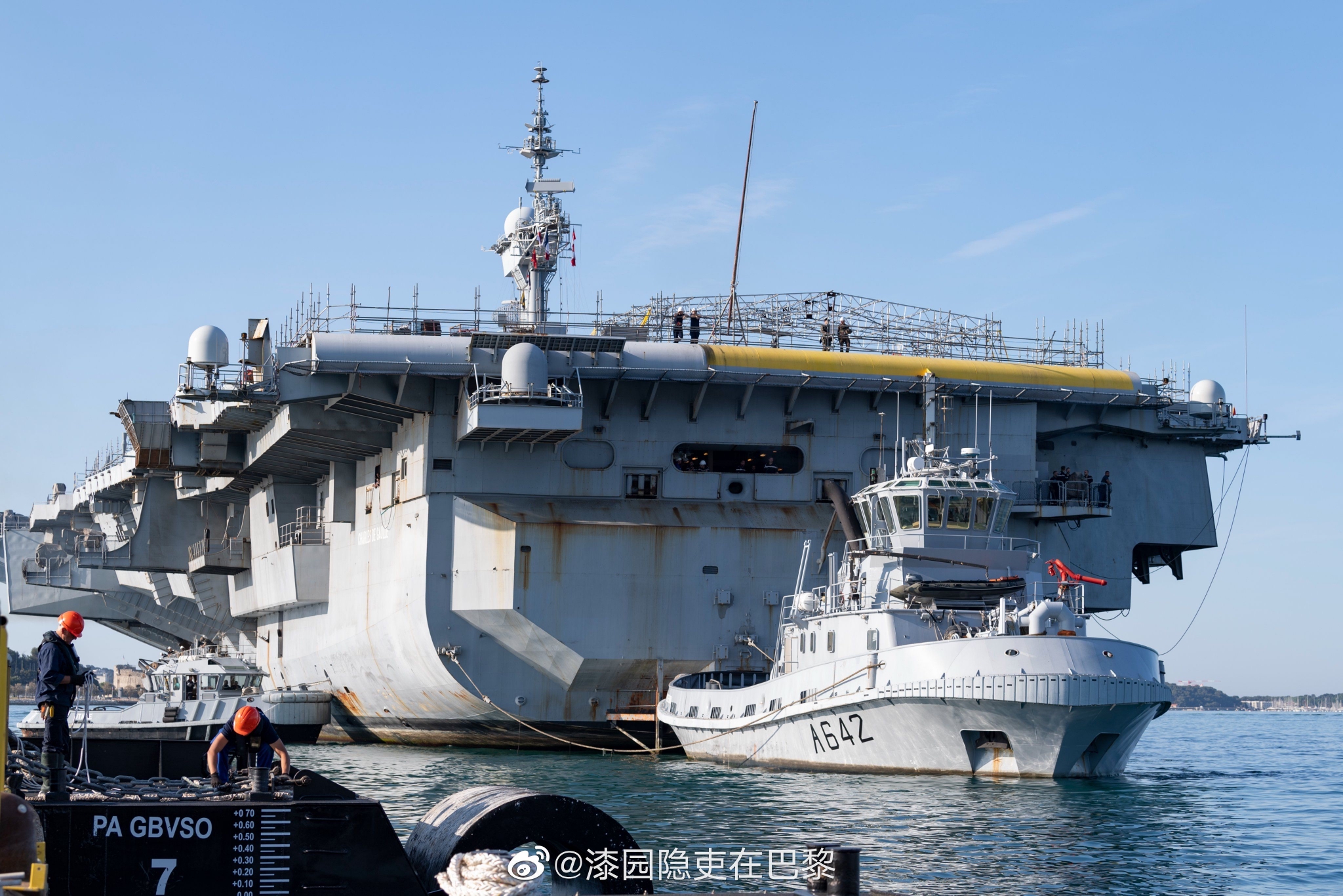 法国海军戴高乐号航空母舰刚刚开始中期维护……_高清图集_新浪网