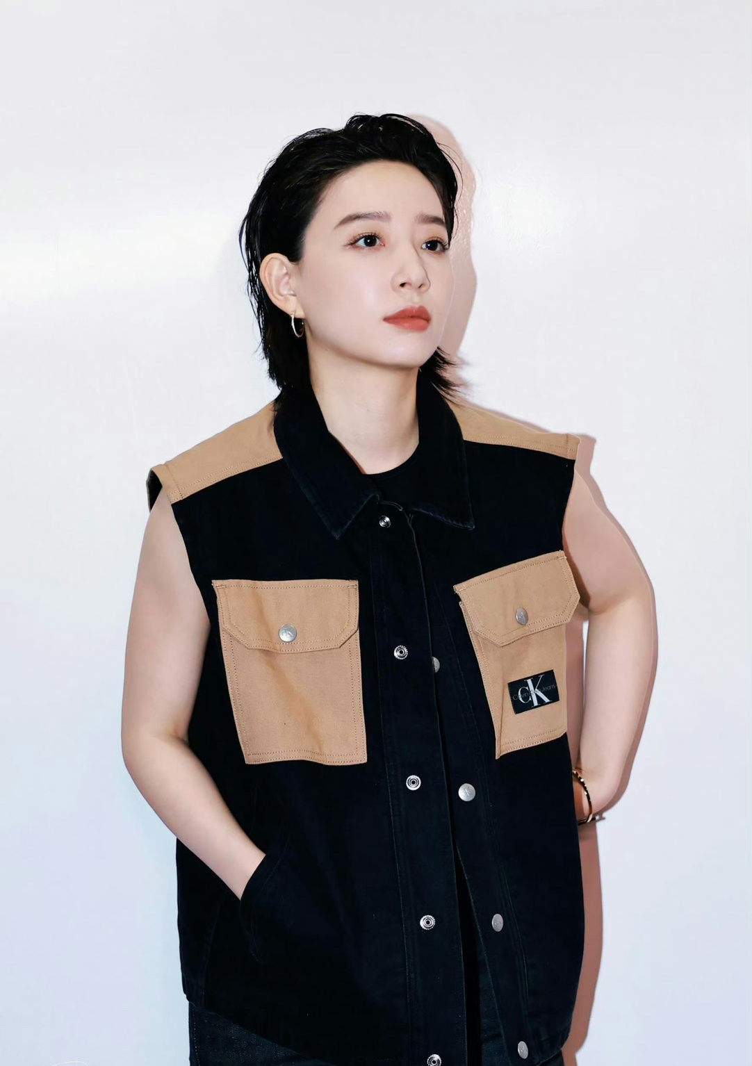 哦莫!李斯丹妮又酷又飒,一整个帅到我的心巴上了