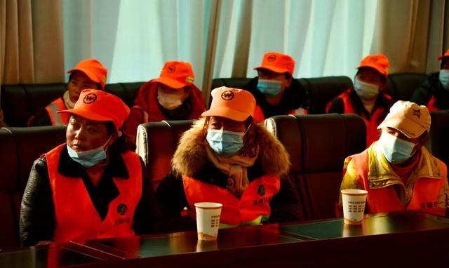 创建全国文明城市丨这群“最脏、最苦、最累”的亲人们集体来充电休闲区蓝鸢梦想 - Www.slyday.coM