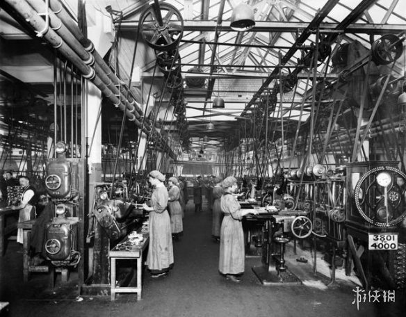 在差不多两世纪里的时间里,简陋的机床和蒸汽机进化成了今天的太阳能