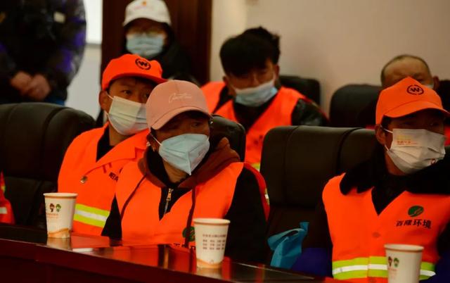 创建全国文明城市丨这群“最脏、最苦、最累”的亲人们集体来充电休闲区蓝鸢梦想 - Www.slyday.coM