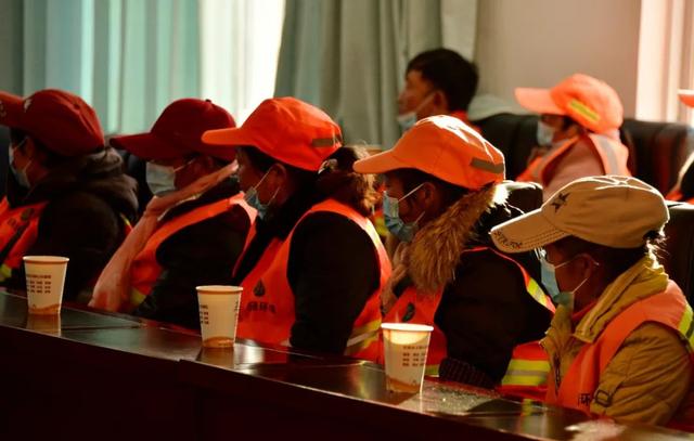 创建全国文明城市丨这群“最脏、最苦、最累”的亲人们集体来充电休闲区蓝鸢梦想 - Www.slyday.coM