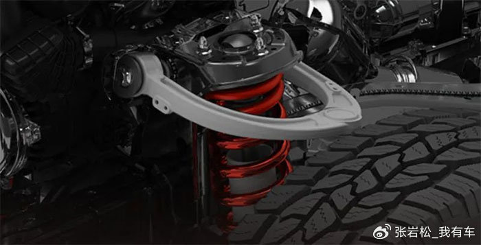 坦克330售价33万元搭30tv6双涡轮发动机原厂装配氮气避震