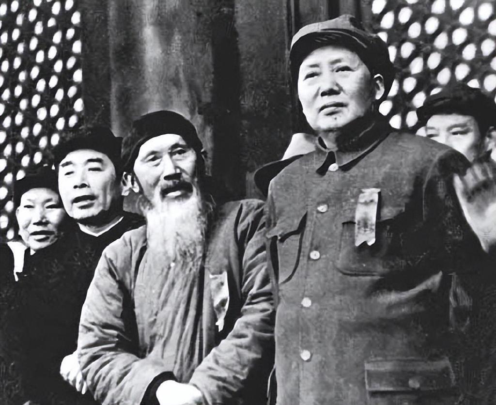 新中国成立时,张澜不是共产党员,为什么能担任副主席|宋庆龄|张澜|毛主席_新浪新闻