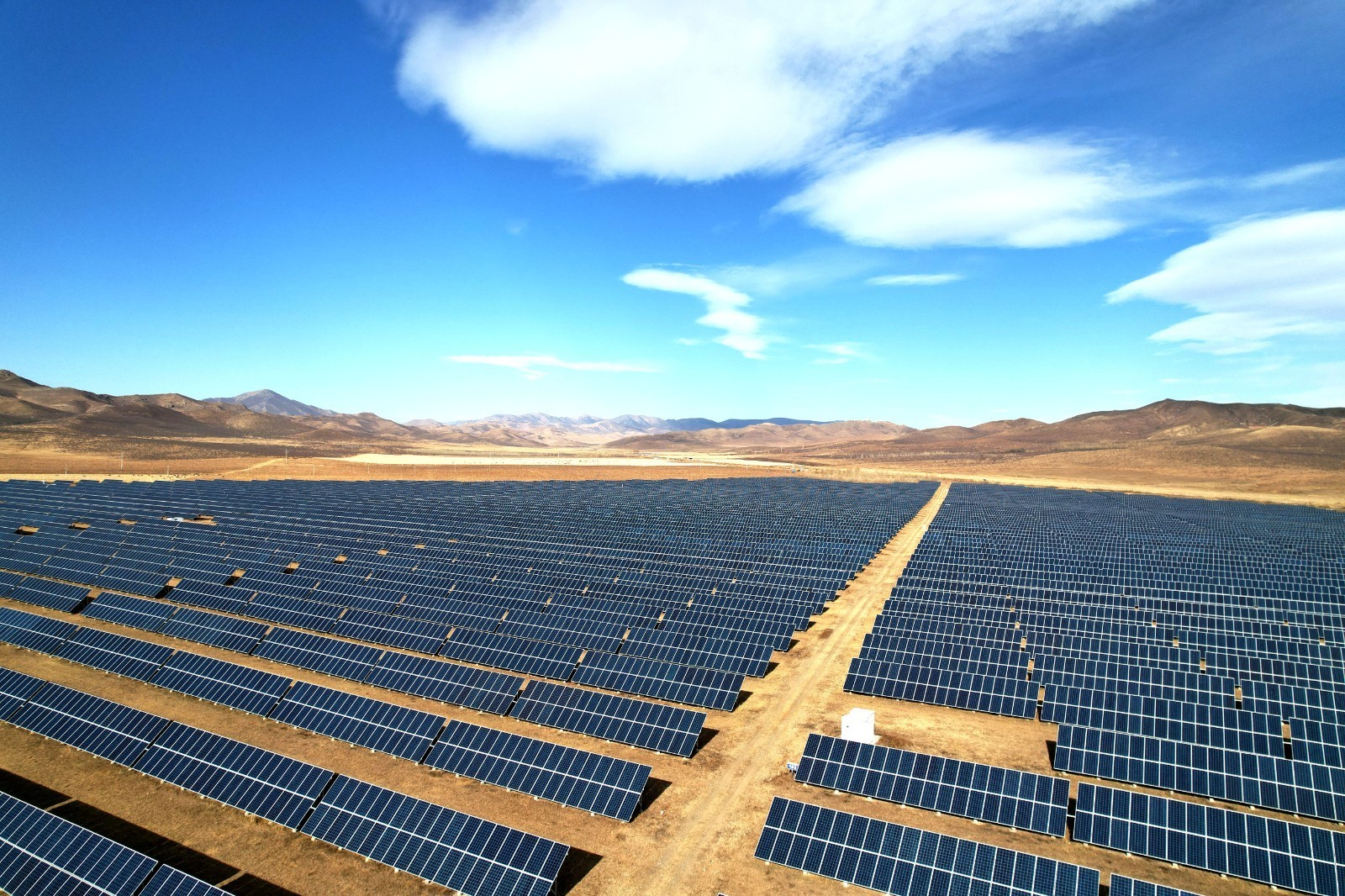 内蒙古新能源并网装机突破6000万千瓦|新能源|资源|装机_新浪新闻