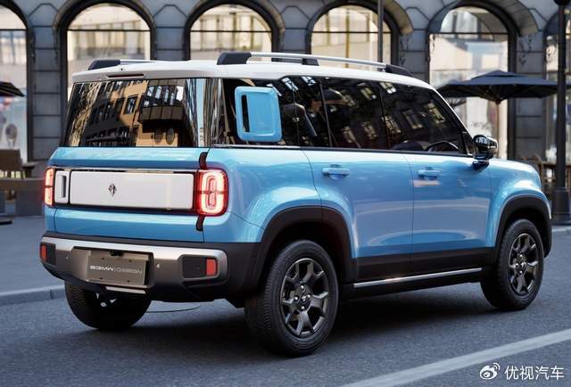 起售价便宜1万多，加长的宝骏悦也Plus，打得过iCAR 03吗？