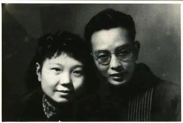 103岁著名翻译家杨苡逝世，曾翻译《呼啸山庄》，丧事一切从简