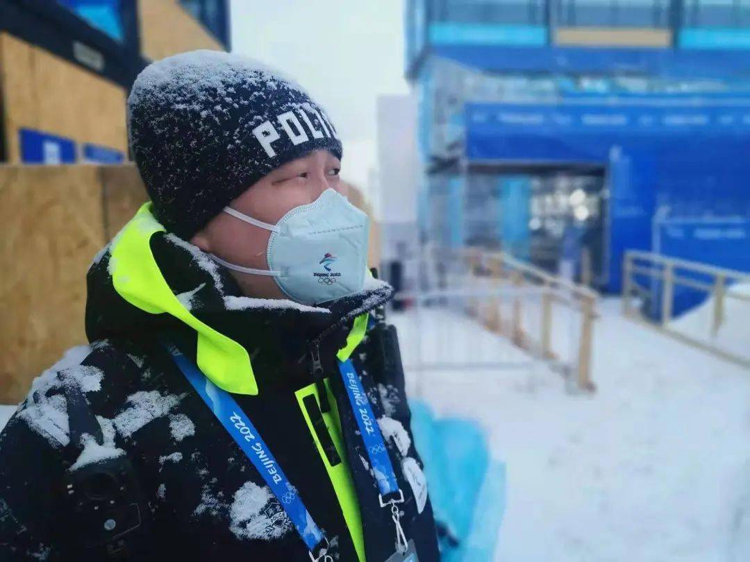 冬奥故事暖心的胖东东