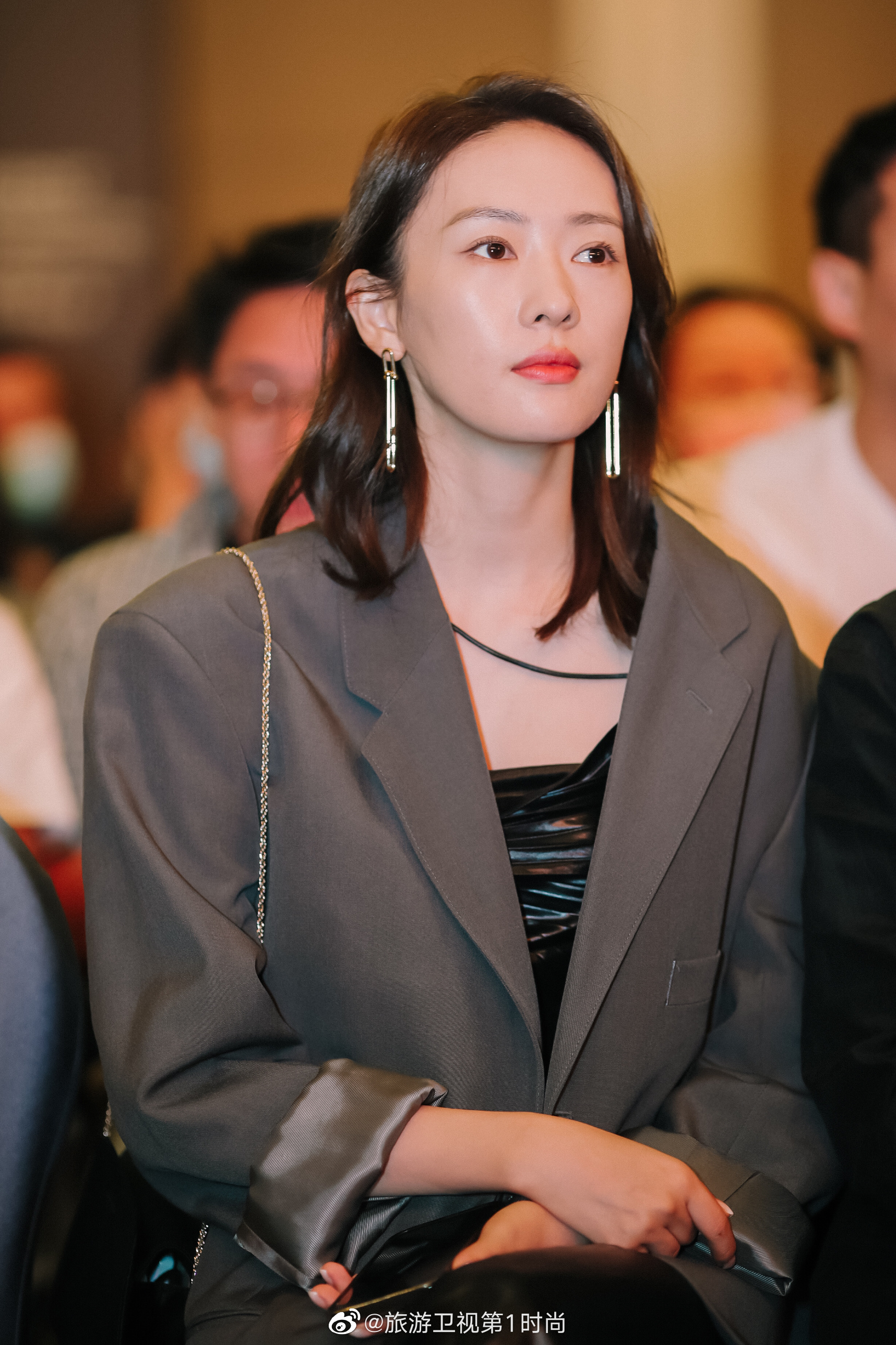 演员@童瑶 佩戴tiffany & co