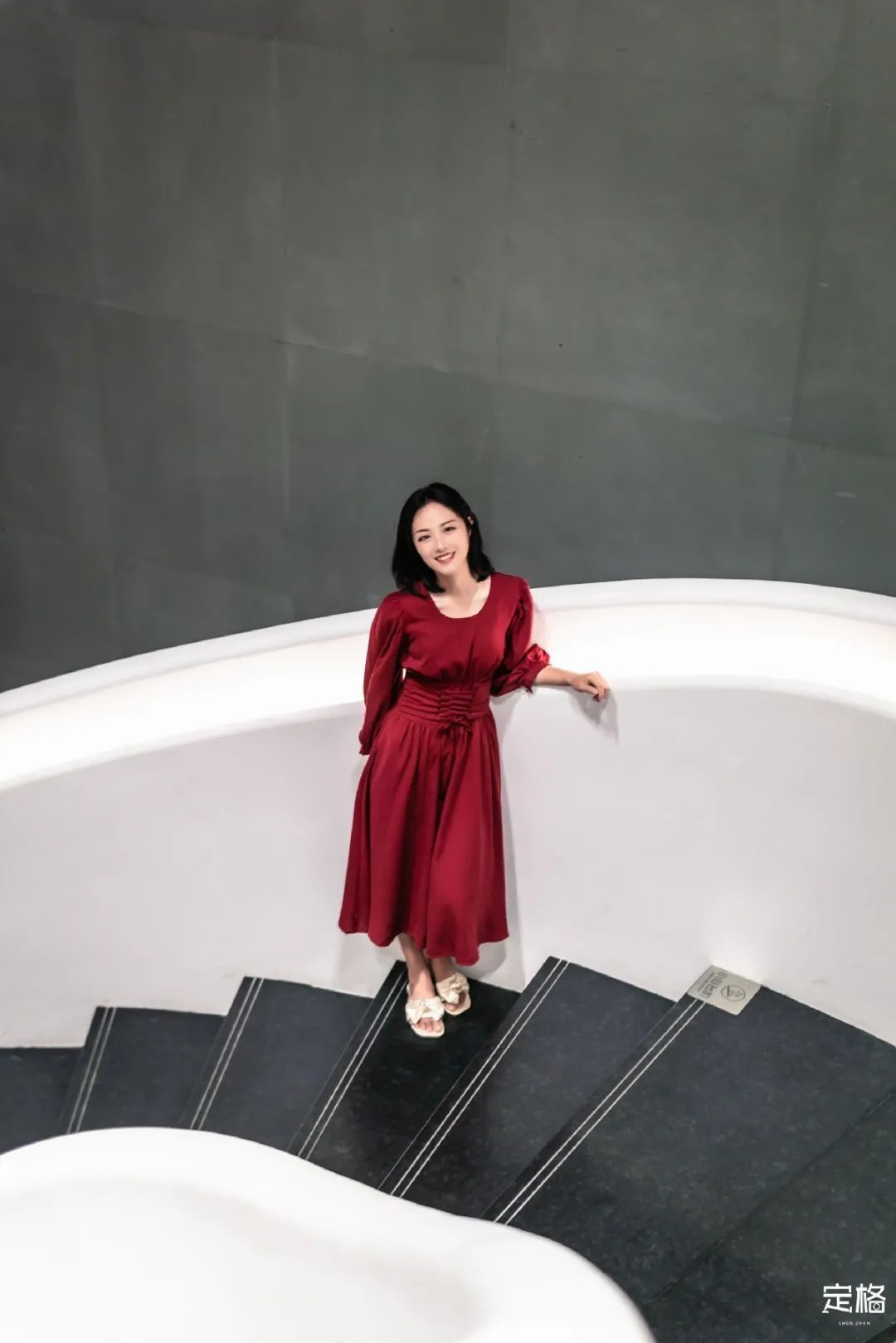 深圳旋转楼梯会发光