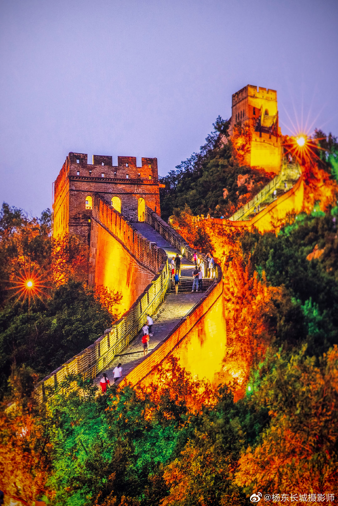 夏天在八达岭长城拍摄的夜景……__财经头条