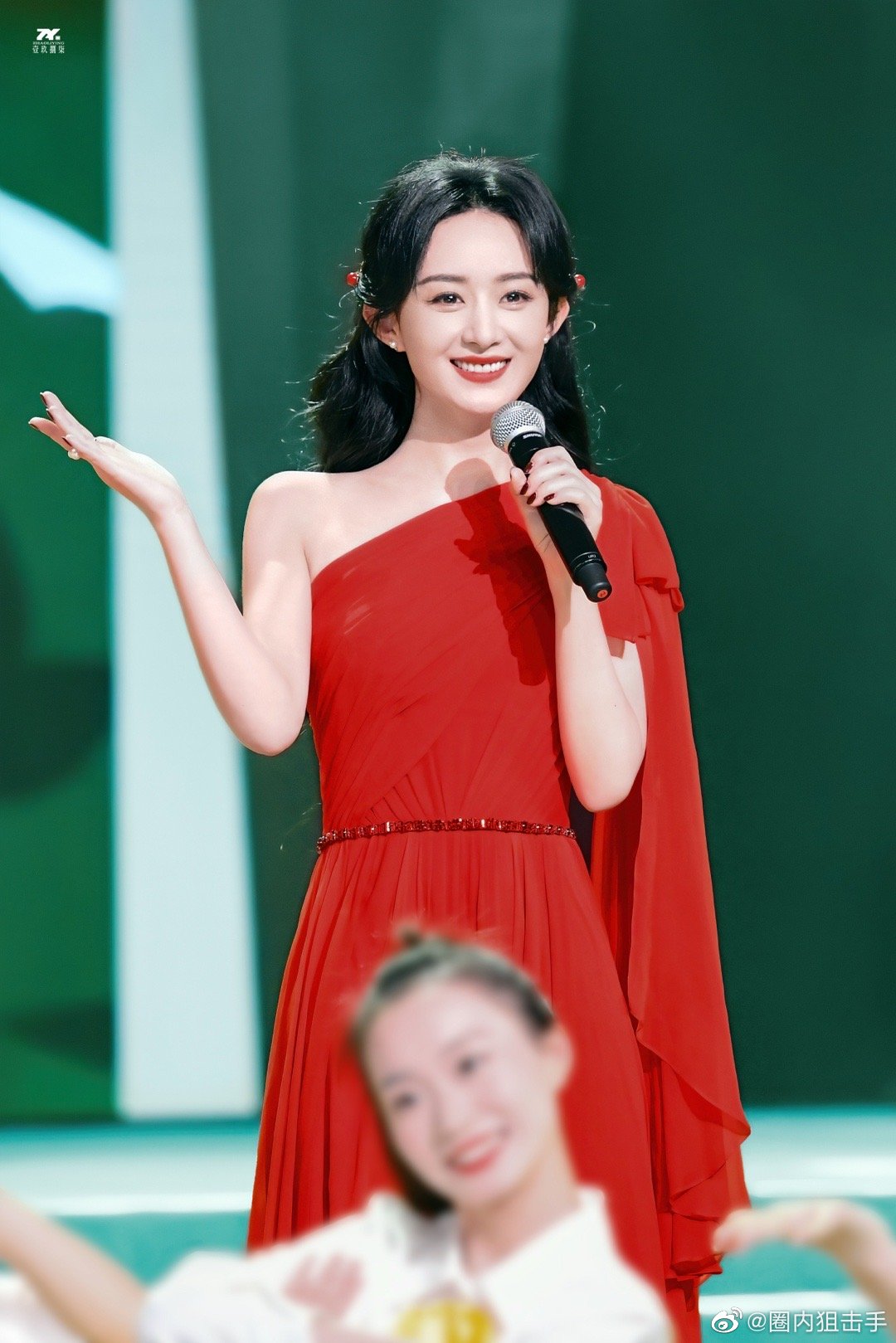 赵丽颖在春晚舞台上给大家带来了舞台……|赵丽颖|舞台|传统文化_新浪