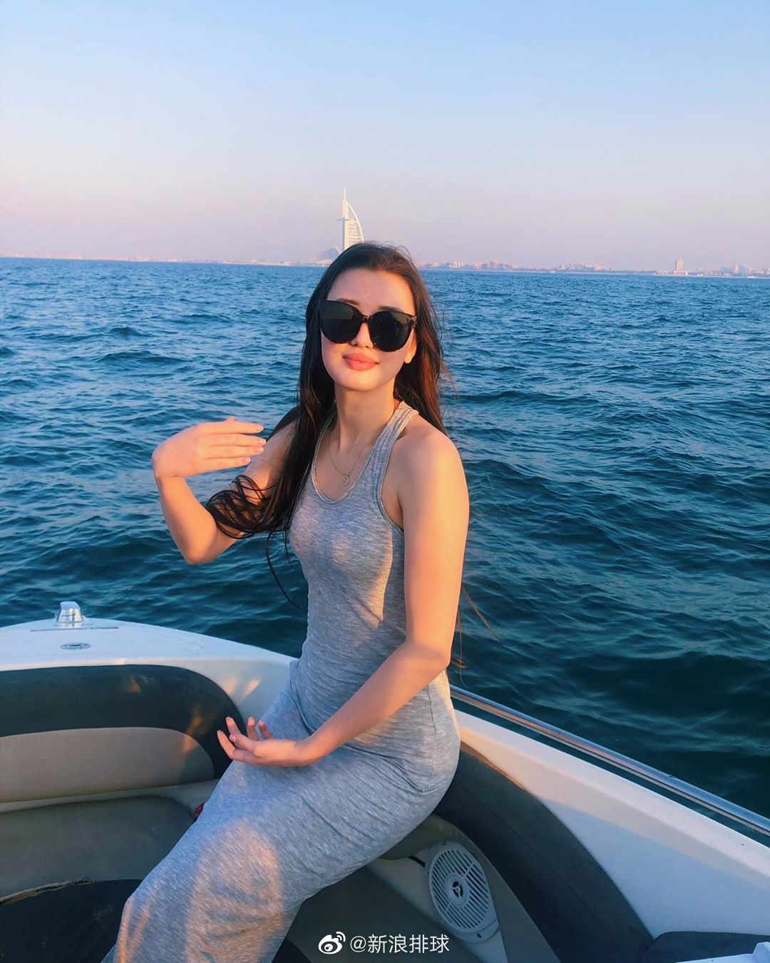 哈萨克斯坦美女莎宾娜加盟意大利球队卡塞塔