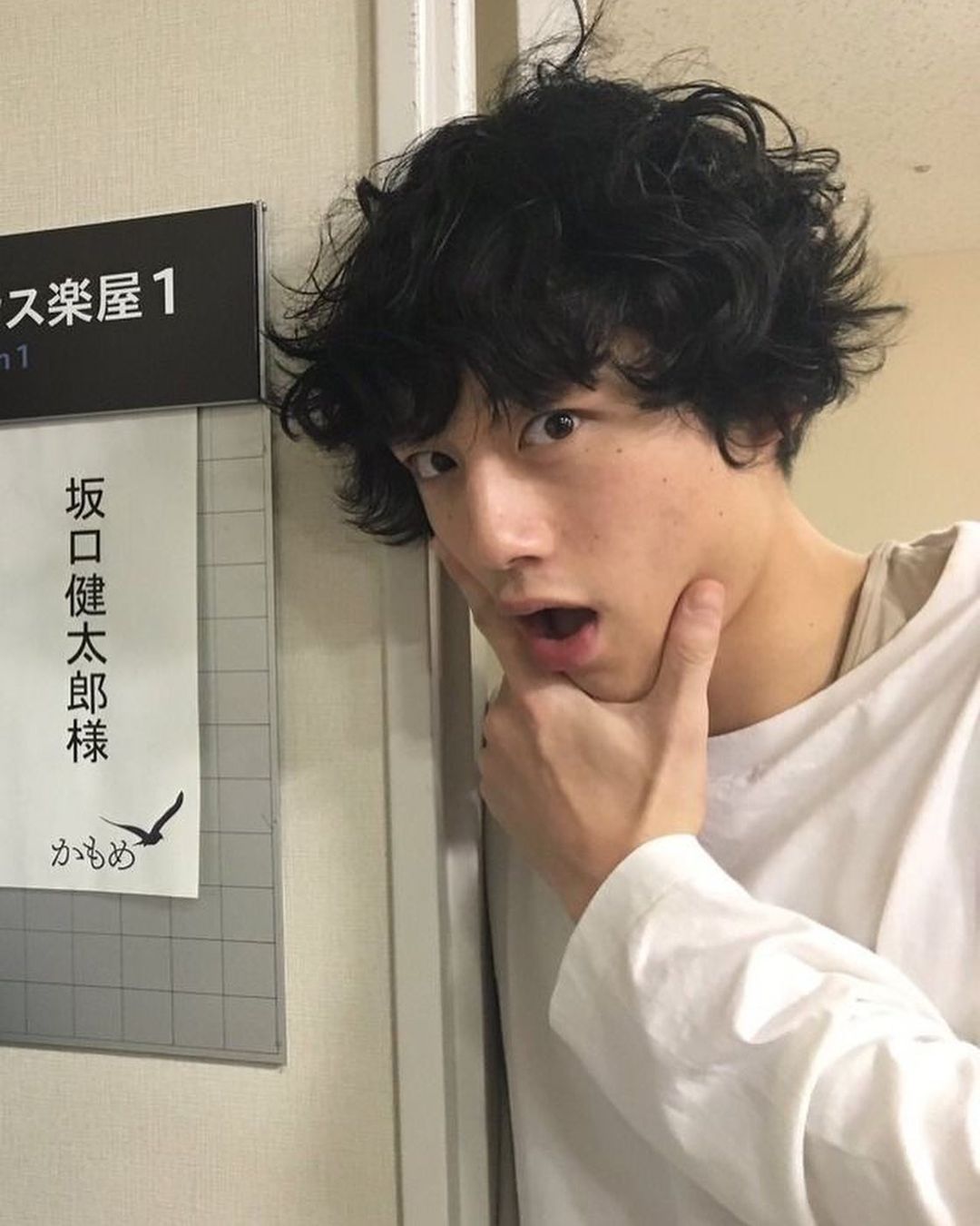 坂口健太郎我曾经的壁纸男友